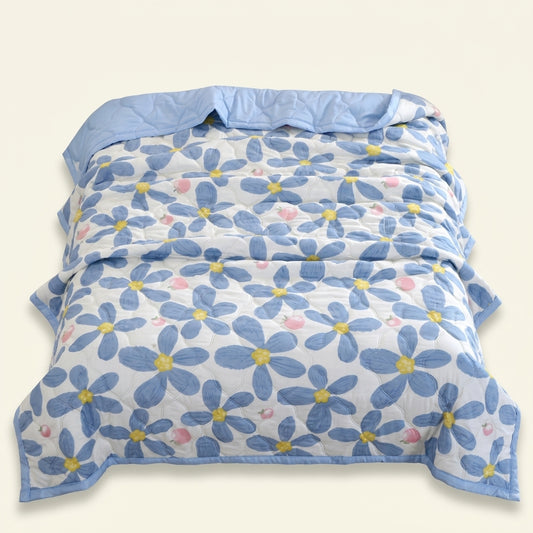 Flower-print summer quilt Bloom