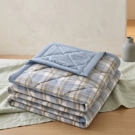 Air-conditioned summer comforter Hush – detail