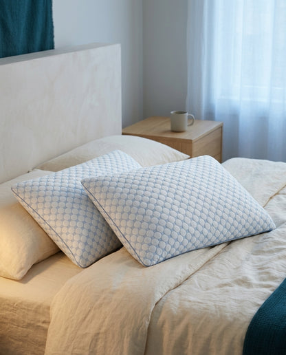 Aircourse cooling pillow, pair option – bed