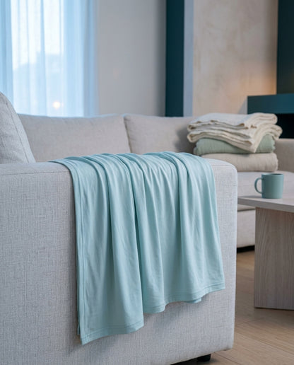 Cool-touch blanket Lull – sofa